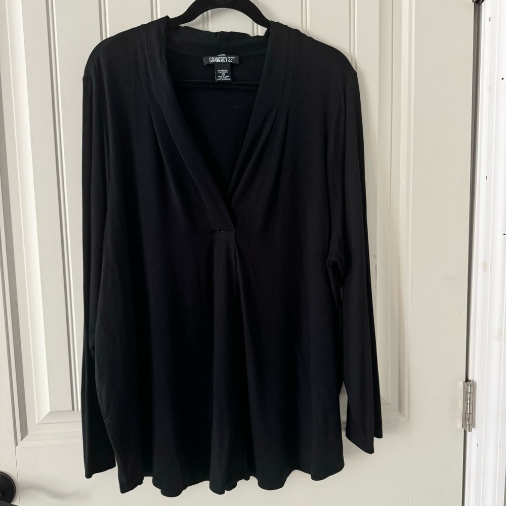 Gramercy 22 Stretch Knit Long Sleeve Pleated V-Neck Blouse